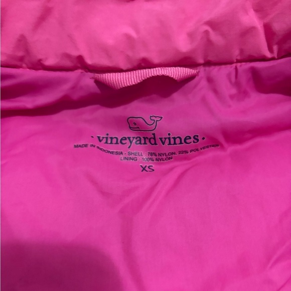 Vineyard Vines Women’s Pink Quilted Vest. XS - Picture 4 of 7